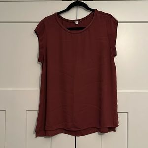 Maroon cap sleeved top